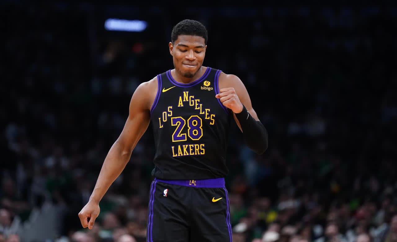 波兰男篮绝地反击菲律宾男篮，贝弗利一己之力扛起全队