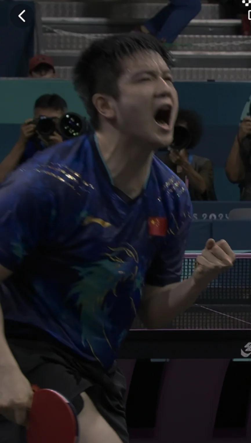 中国乒乓球队翻盘波兰乒乓球队，张本智和统治全场