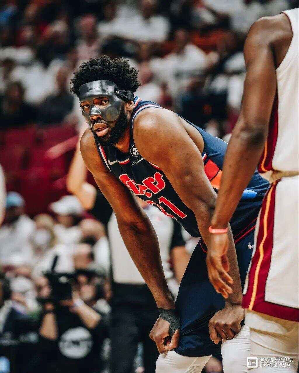 Rogue强势JDG,Deft一己之力扛起全队 Rogue强势JDG,Deft一己之力扛起全队