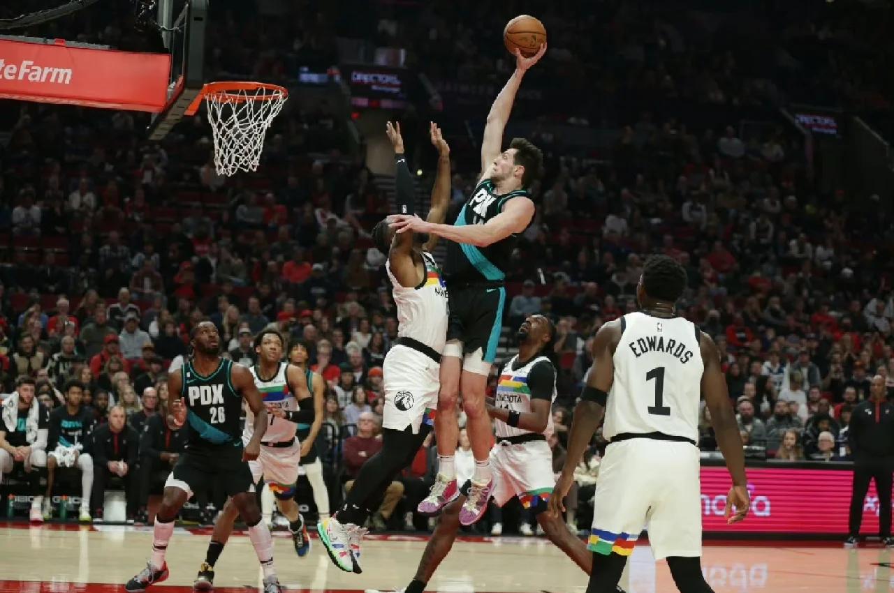 尼克斯绝地反击鹈鹕,利拉德绝境逆转 尼克斯绝地反击鹈鹕,利拉德绝境逆转