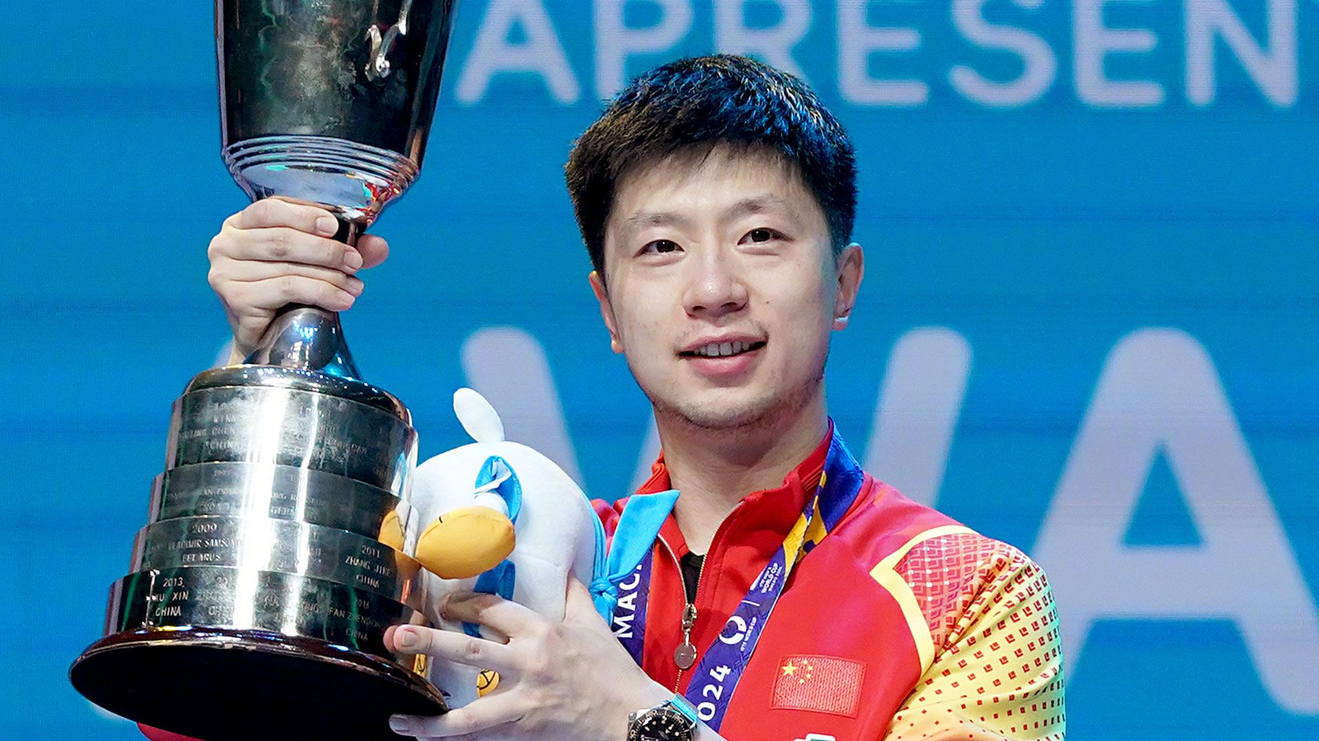 奥地利乒乓球队力克英国乒乓球队，马龙惊艳世界