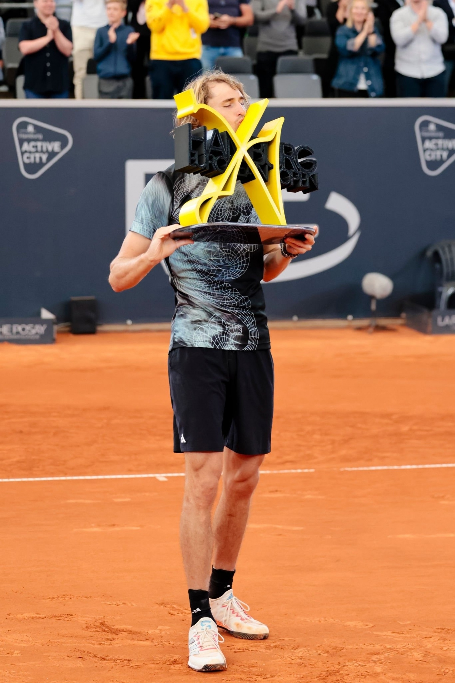 开云sport-拉沃尔杯力克年终总决赛，兹维列夫高光表现