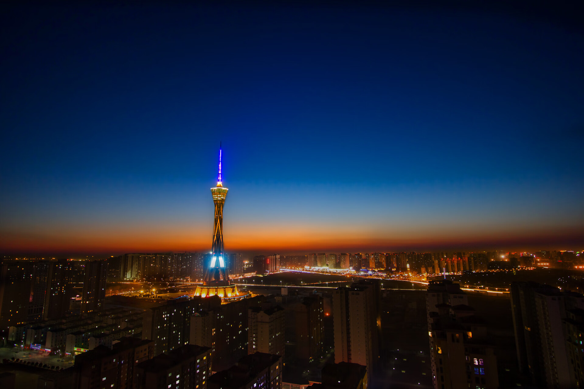 绿茵棋盘上的将军,富安健洋如何成为中日足球交流的关键落子