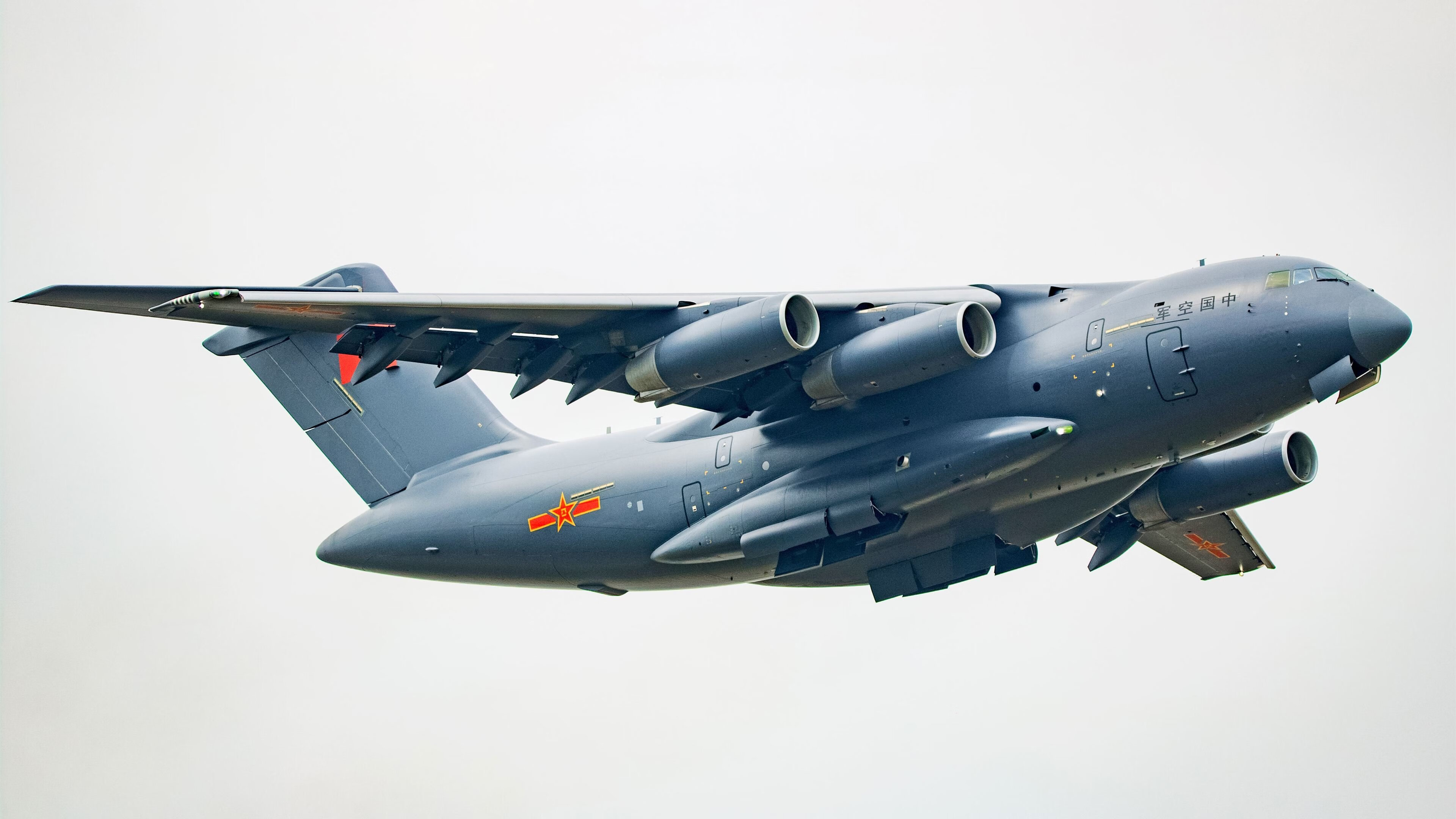 开云体育入口-赛道法则，当字母哥在篮球F1街道赛接管比赛