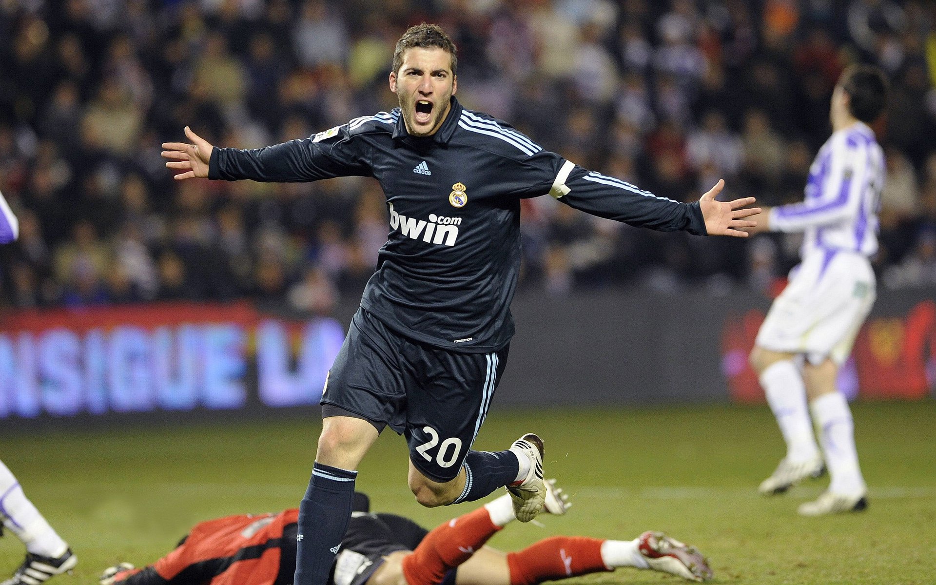 尤文压制中国，加克波关键先生定乾坤—友谊赛中的巨星闪耀